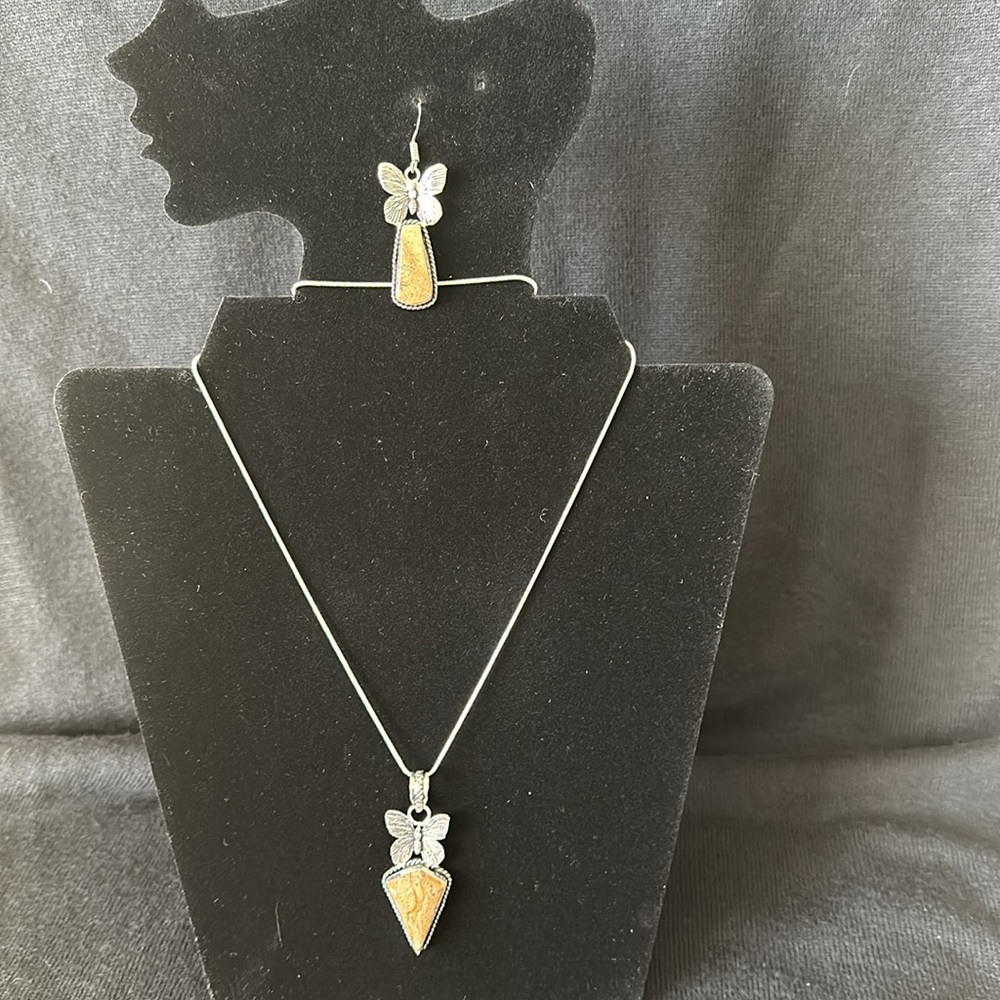 Desert Jasper Silver Butterfly Pendant and Earrings Set NWOT